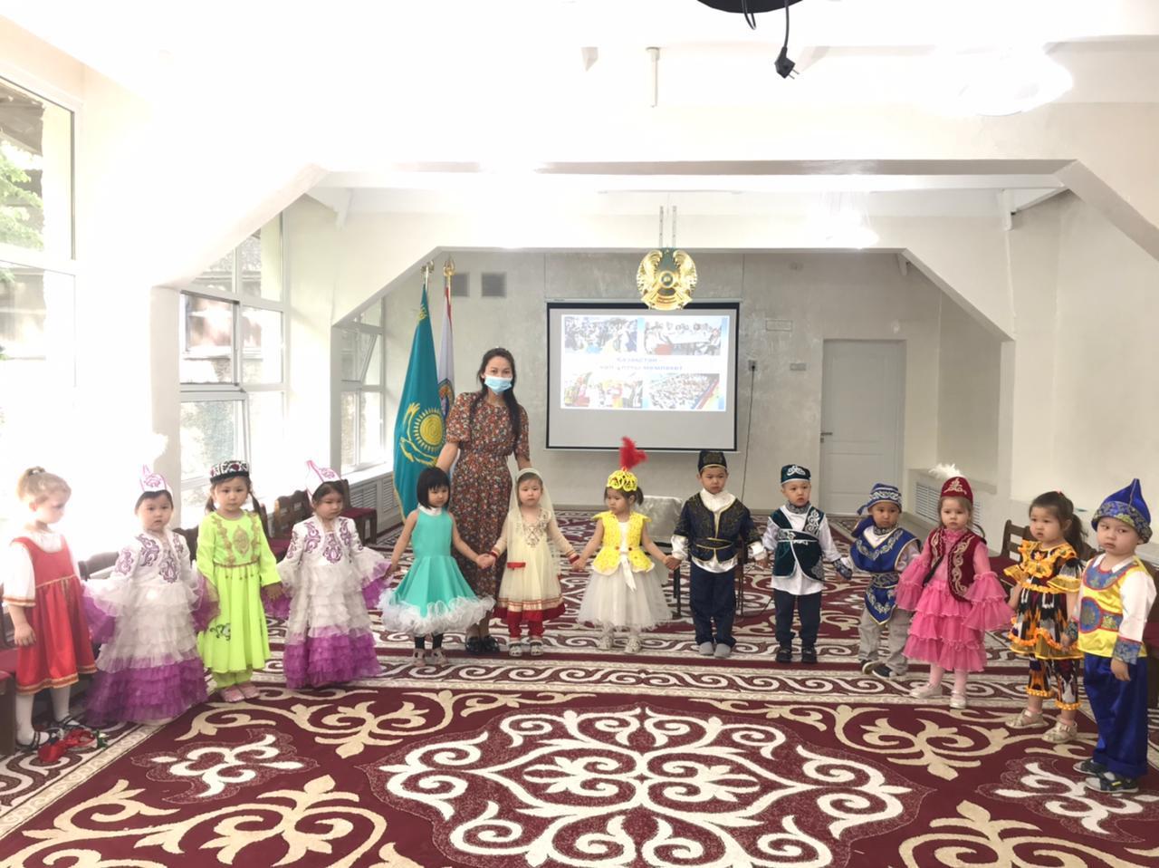 1 мамыр-Қазақстан халықтарының бірлігі күні!