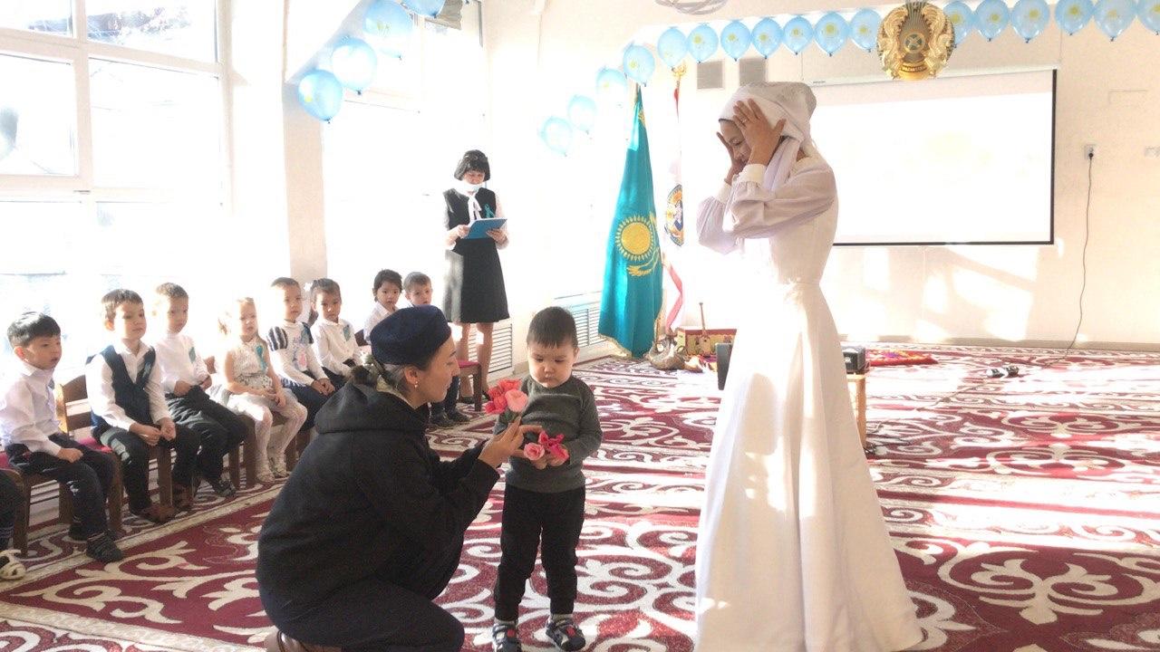 Елін сүйген - Елбасы